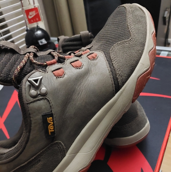 Teva trail shoes - Picture 3 of 5